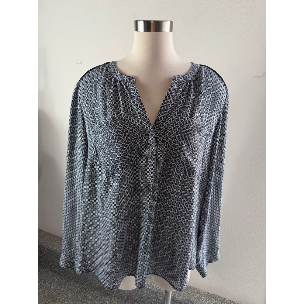 Roz & Ali Womens Plus 2X Black White Geometric V Neck Long Sleeve Blouse Top